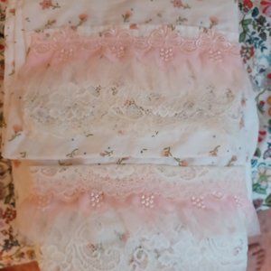 3 pc Twin Floal Lace Sheets